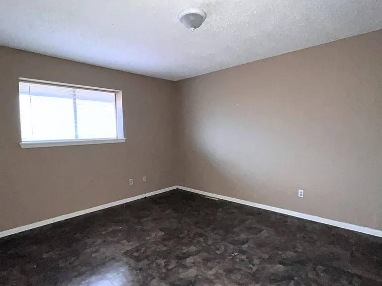 3122 Crest Colony Ln — Photo 9