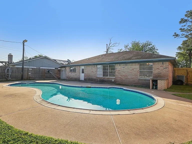 3212 Wavecrest St — Photo 33