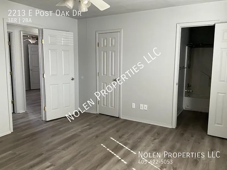 2213 E Post Oak Dr — Photo 14