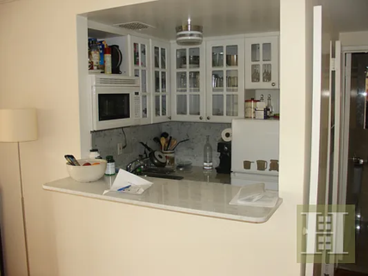 Rented by Halstead Real Estate | media 27