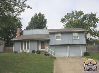 2921 SW Gainsboro Rd, Topeka, KS 66614