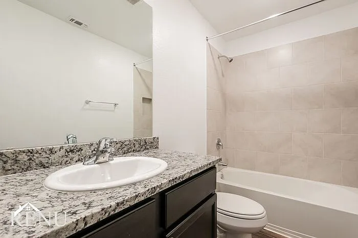137 Scarborough Bnd — Photo 11