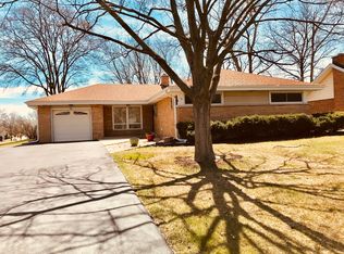 5 W Leslie Ln, Villa Park, IL