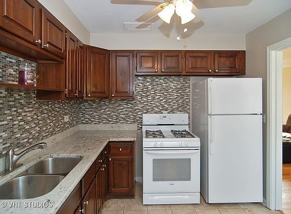 3rd image of 1936 Newcastle Ave