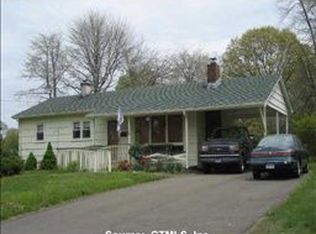 18 Briarwood Dr, Old Saybrook, CT 06475
