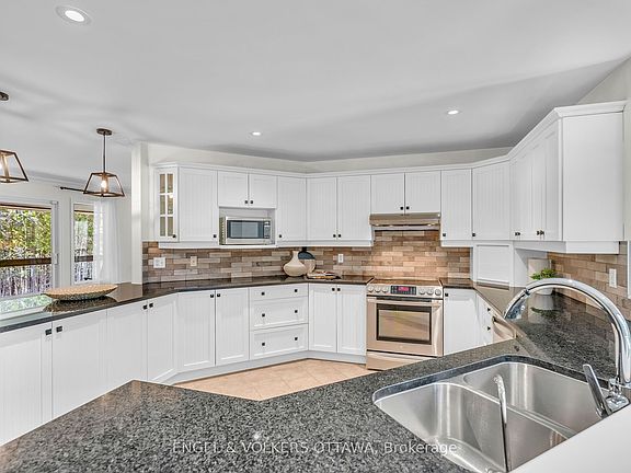 5th image of 7359 Marcella Dr