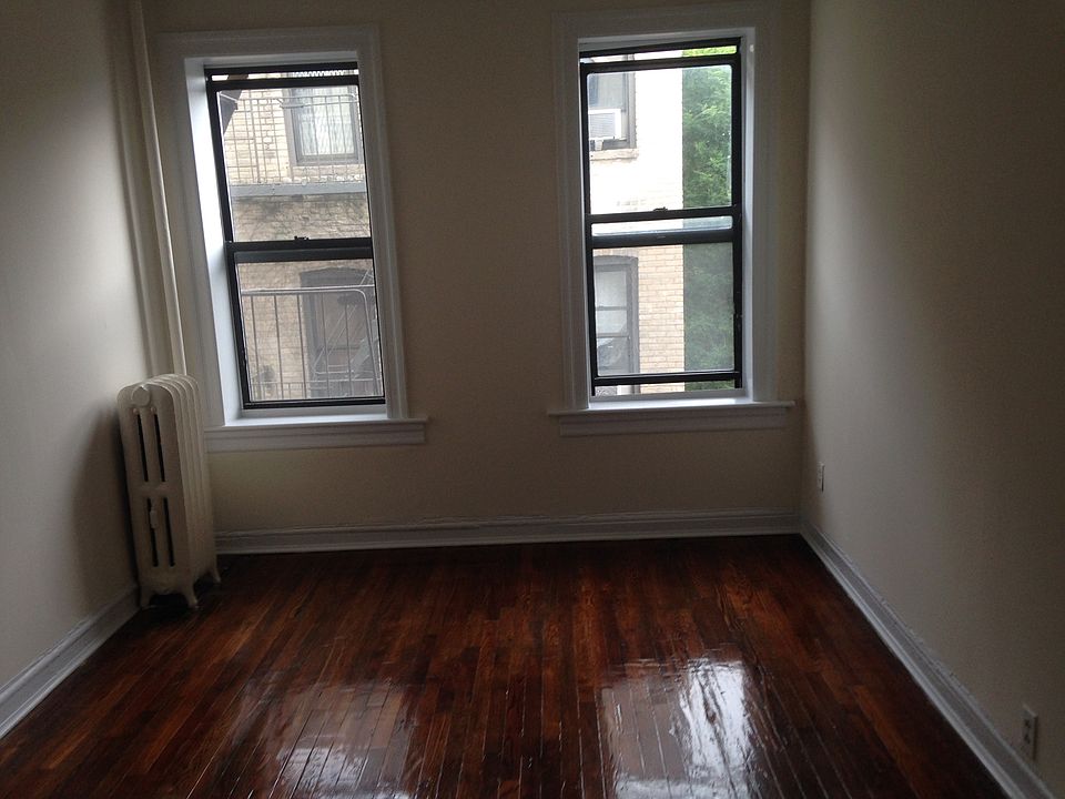 2nd image of 3235 30th St #C1