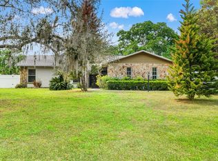 2524 Victarra Cir, Lutz, FL 33559