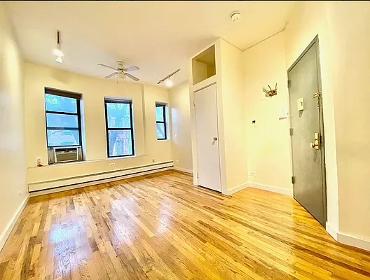 Rented by Douglas Elliman | media 6