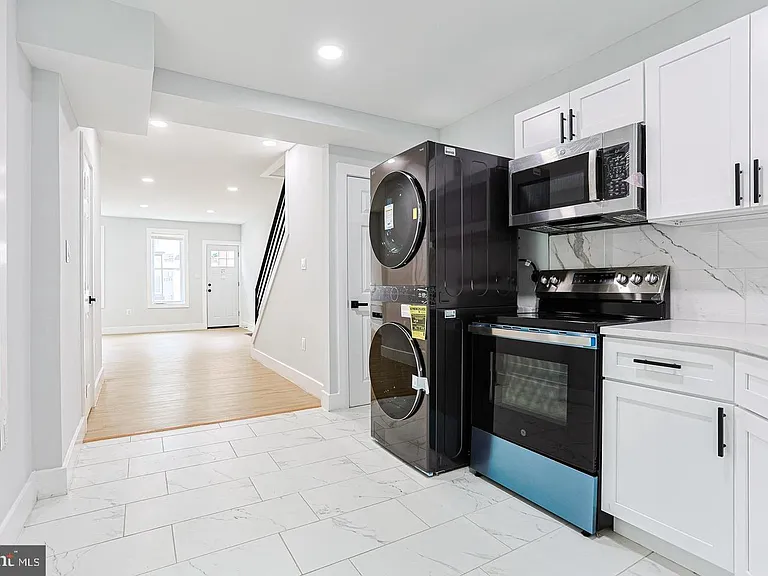 1220 N Ringgold St — Photo 1