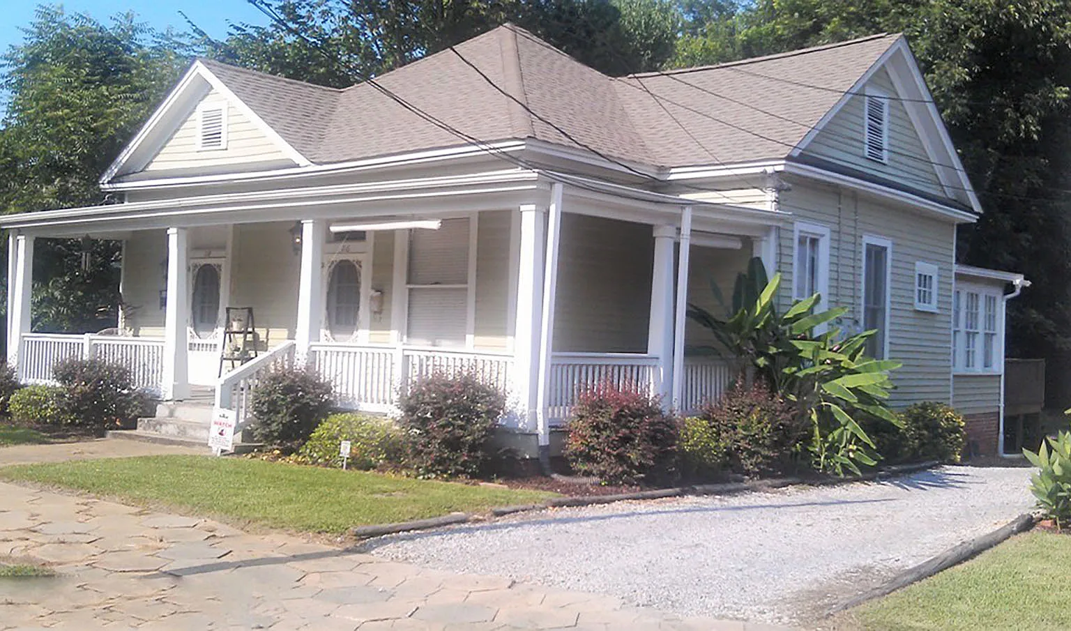 116 N Lewis St — Photo 1