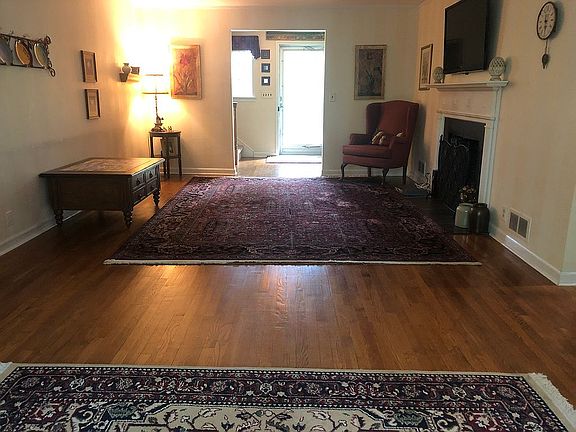 Living room - reverse angle