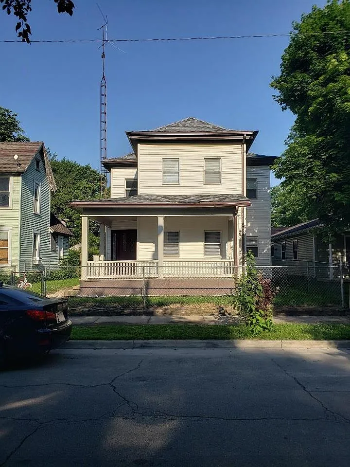1122 Sheridan St photo 1