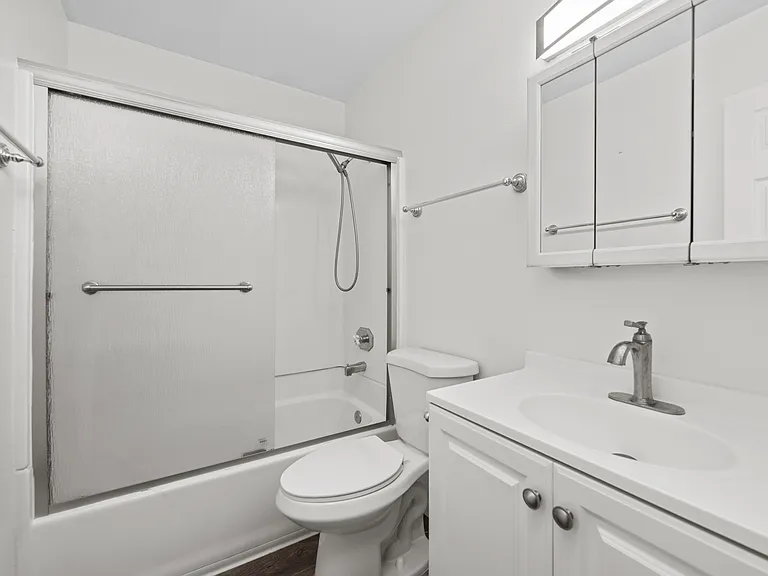 635 Emory St #5 — Photo 7