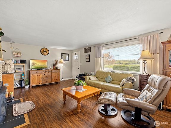 5th image of 20181 Lafayette Road
