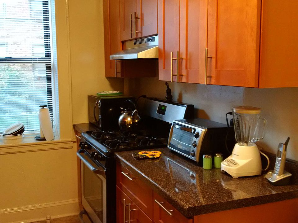 2nd image of 6835 Burns St APT B2