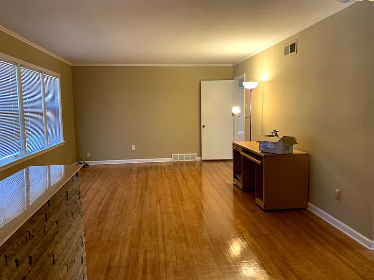 5137 Whitehall Ave — Photo 22