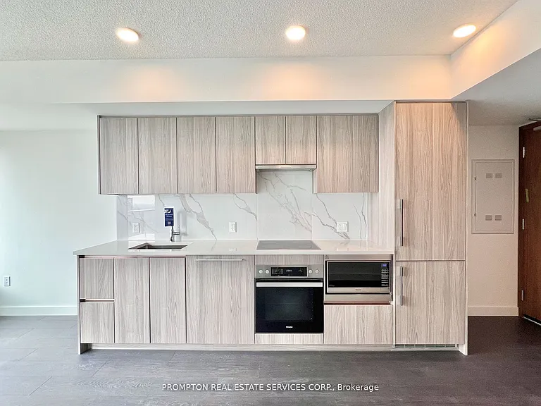 1 Concord Cityplace Way #3512 — Photo 8