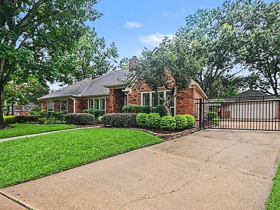 2nd image of 15318 Brook Arbor Ct