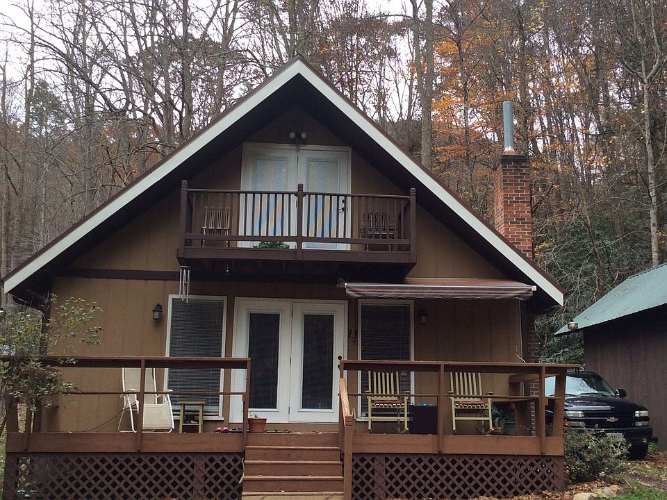 Front-Newly painted exterior