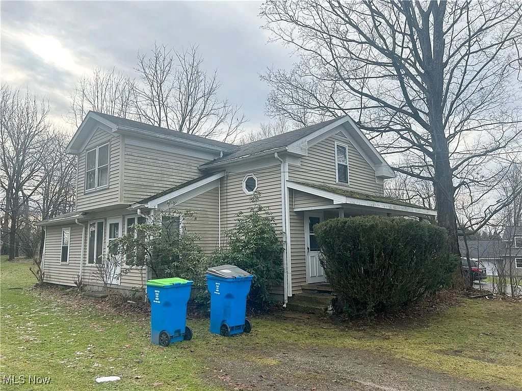 13661 W Spring St photo 1