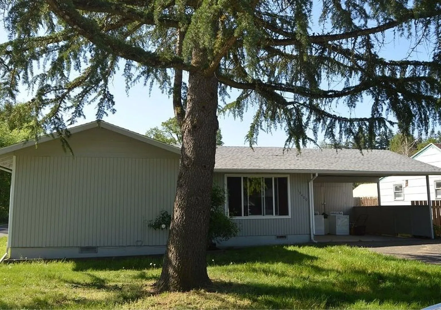 13400 Sw Berthold Street ~ Coming Soon! Easy Ranch-Style Living — Photo 1