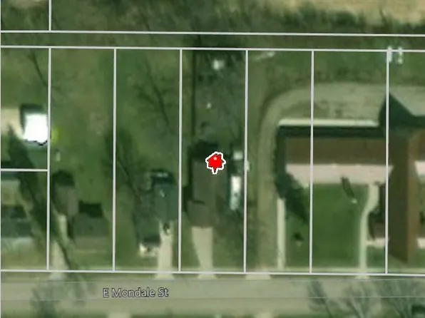 307 Mondale St E, Elmore, MN 56027