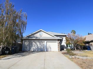 6713 Hollybrook Dr, Sacramento, CA 95823
