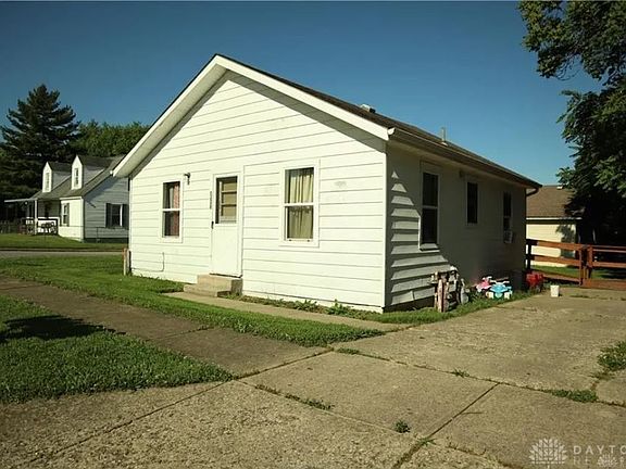 2nd image of 1581 Wilbur Ave