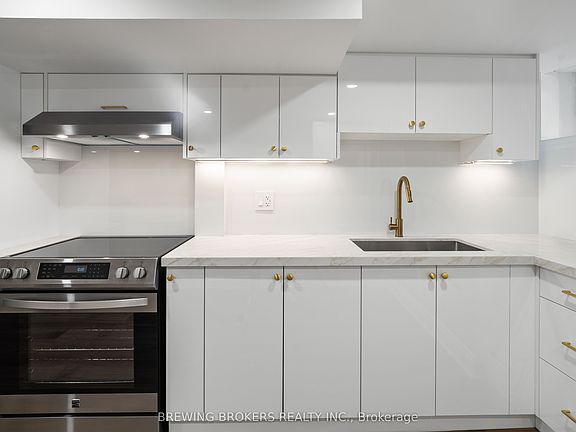 3rd image of 134 Fulton Ave