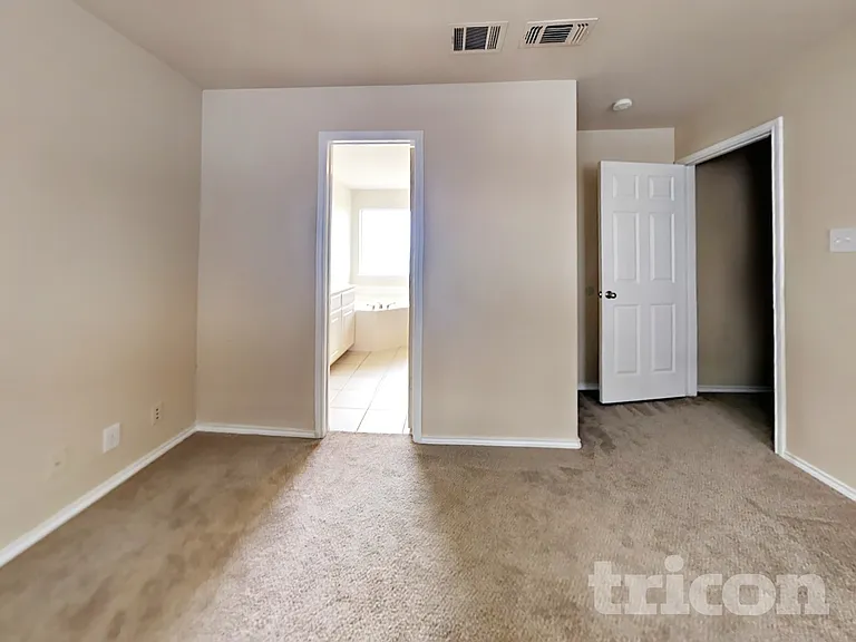 5614 Red Cyn — Photo 8