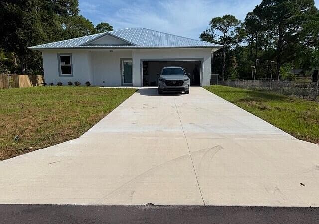 1st image of 281 BALI SE