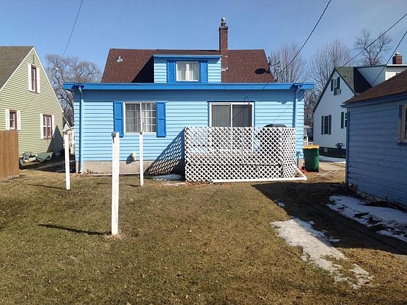 3rd image of 611 5th St N