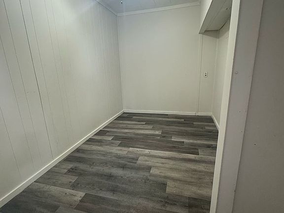 4th image of 15 Johnson Ln #5