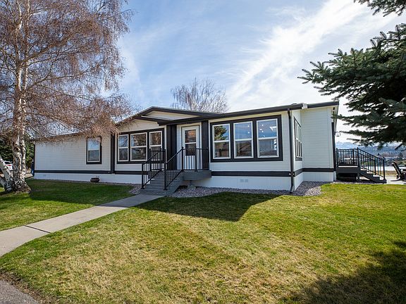 3rd image of 9 Regatta Rd #53