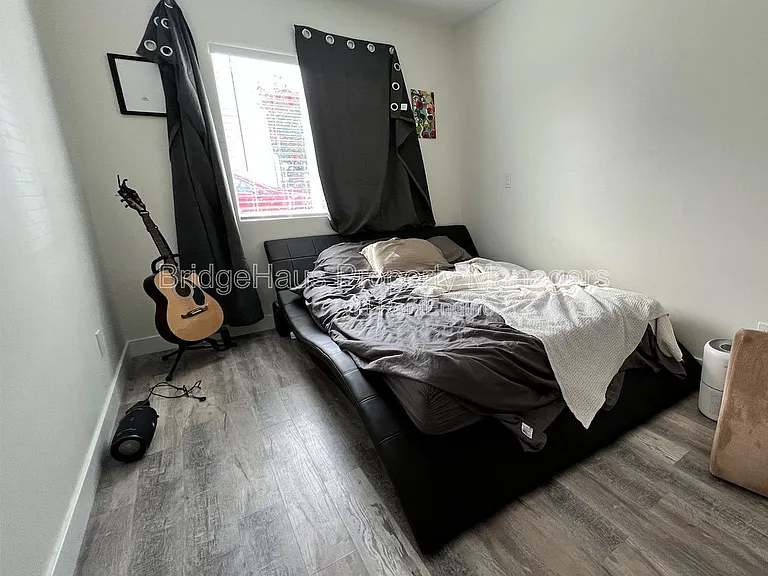 4436 Cherokee Ave — Photo 5
