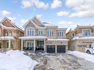 9 Moonstruck St, Caledon, ON L7C 4G3