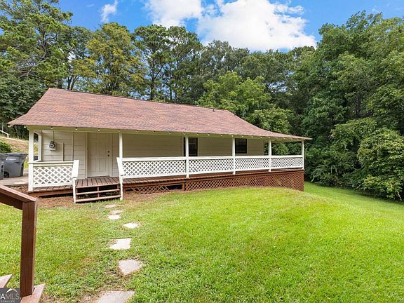 2nd image of 217 Jefferson St