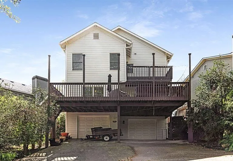 1390 Marion Walk SE — Photo 4