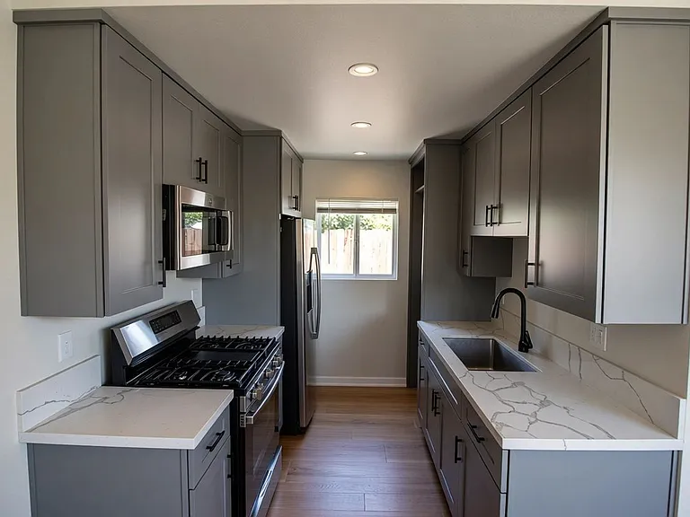 1056 Hoffman Ave #4 — Photo 5
