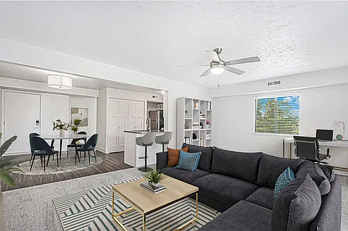 Byron Lakes Apartments Photo 1