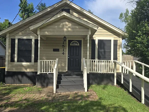 1514 N Thompson St, Conroe, TX 77301