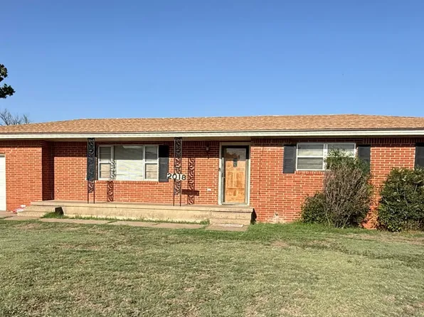 2018 Main St, Petersburg, TX 79250
