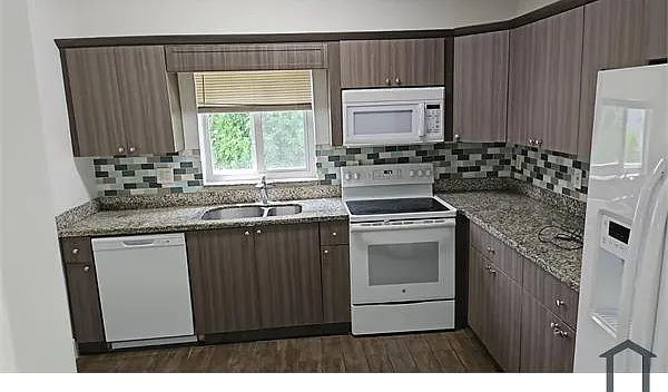 3461 Berkeley Blvd — Photo 4