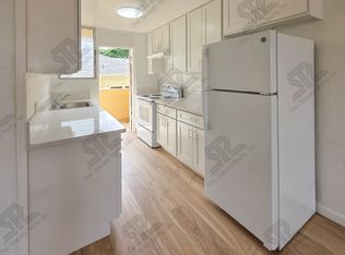 1742 Young St APT 203, Honolulu, HI 96826