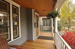 5th image of 2701 Bryant Ave S