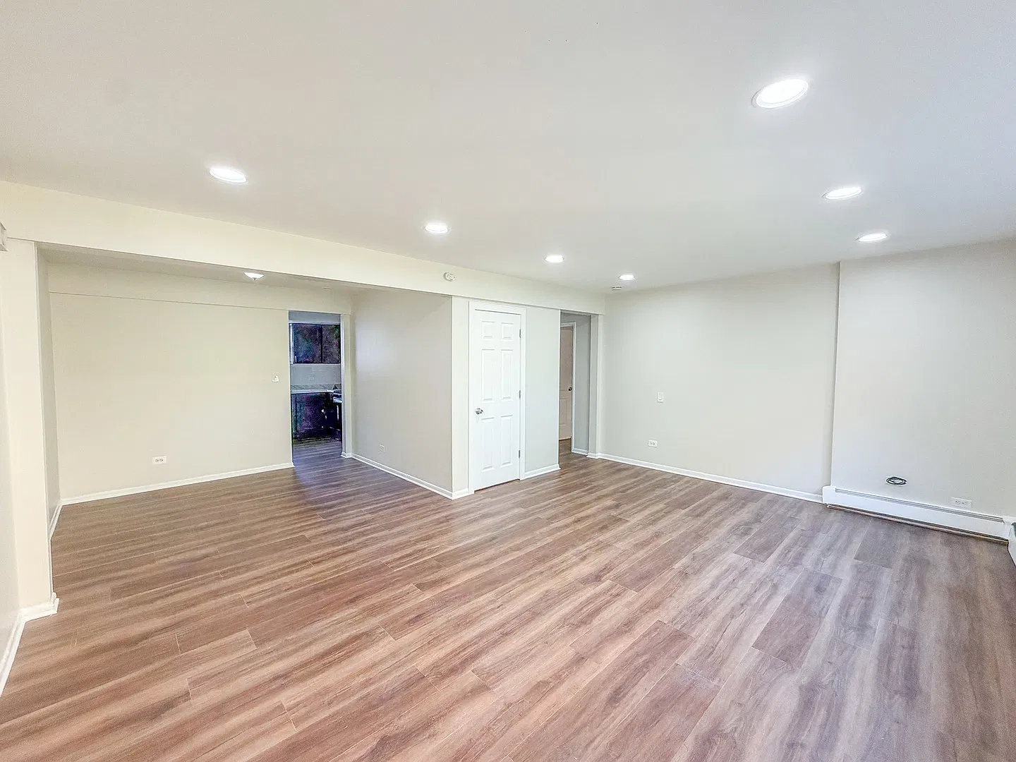 2 bed, 1.5 bath, 900 sqft, $1,850 — Photo 3
