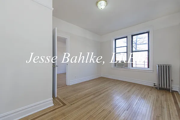 Rented by Jesse Bahlke, LREB | media 21