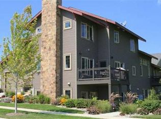 1734 Sawtooth Ln #2, Madison, WI 53719