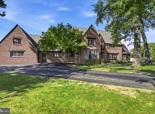 949 Swedesford Rd, Exton, PA 19341